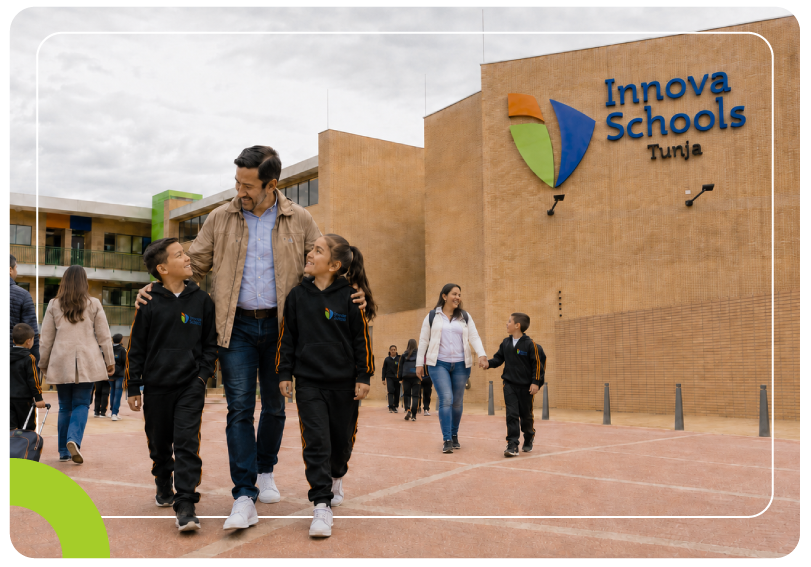 Familia en Innova Schools Tunja